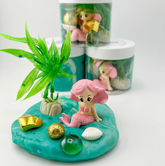 Little ones will be delighted to play with our adorable mermaid sensory jars. There are so many benefits to sensory play.