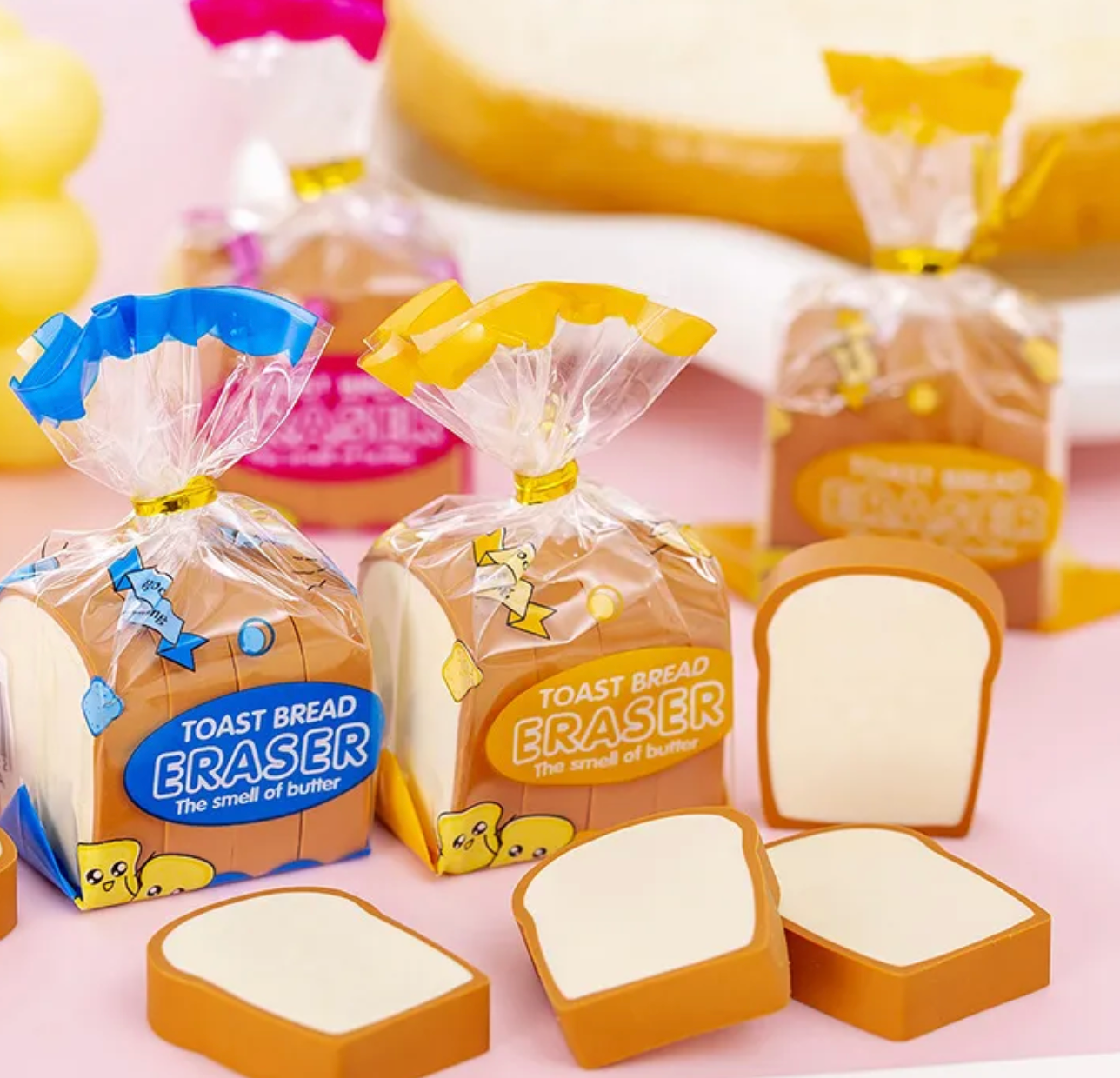 Bread, sandwich or foodie lovers will love writing, drawing or even doing advanced mathematical calculations with this cute little pack. 