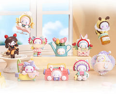 Official Product of Emma Bursting with color and emotion, the EMMA Unexplored Forest Love Dopamine Blind Box invites you into a vibrant dreamscape where love and whimsy collide. This series features bold, dopamine-inspired designs with playful expressions, vivid hues, and charming forest flair—all in Emma’s signature soft aesthetic. Each box includes 8 blind-packed figures—open it and let the happy energy unfold.