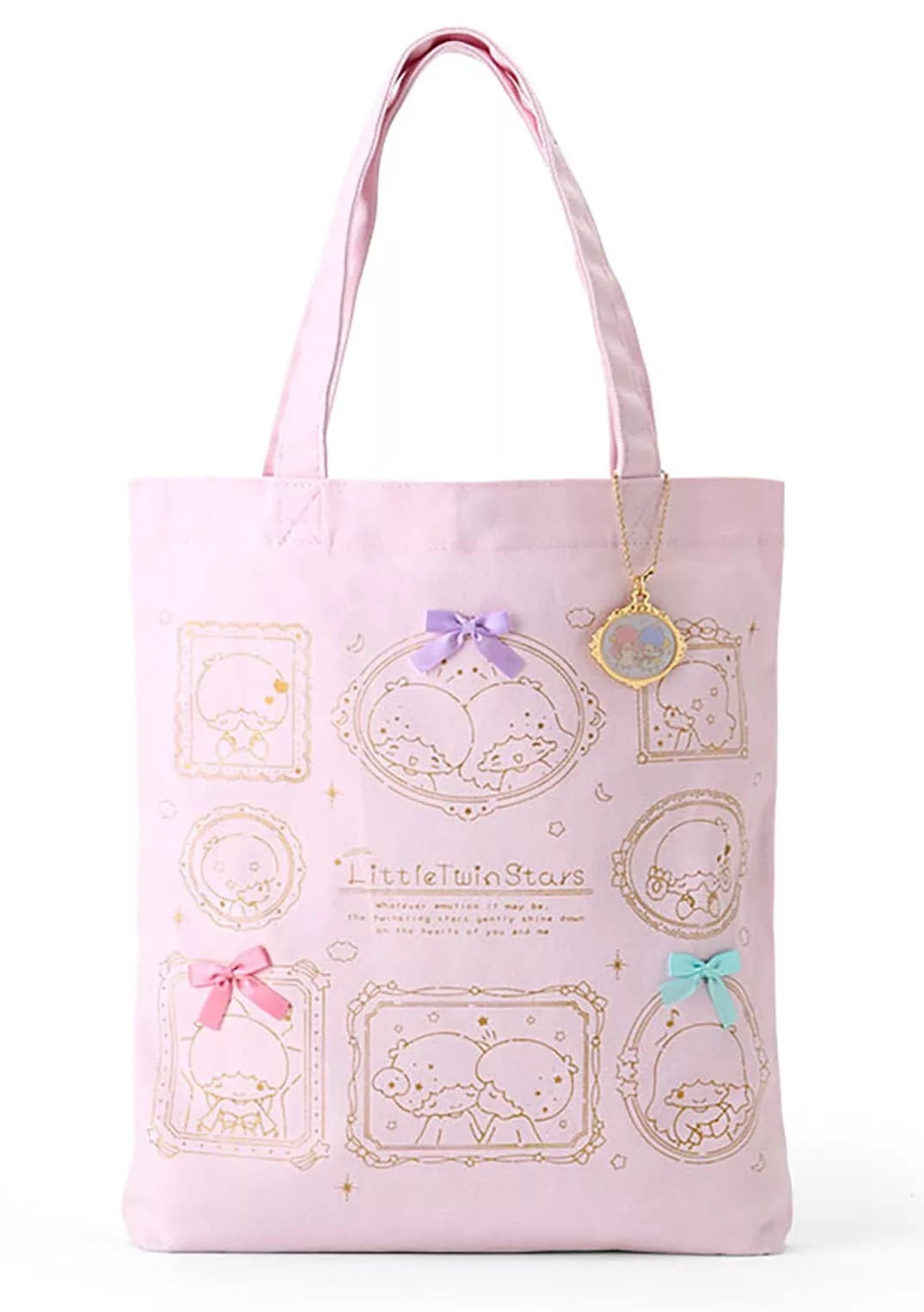 This amazing tote bag features our favorite Sanrio duo in a sweet theme; the inseparable two are shown in various expressions inside lovely ornate frames, and printed in a gold ink. The Forever Memories Little Twin Stars Tote comes with a coordinating gold charm that you can remove, and is adorned with three perfectly sweet and perfectly placed bows for a pop of color and charm.

This tote gives an effortless style, a mix of nostalgia with an air of casual class. A special addition to the kawaii closet.
