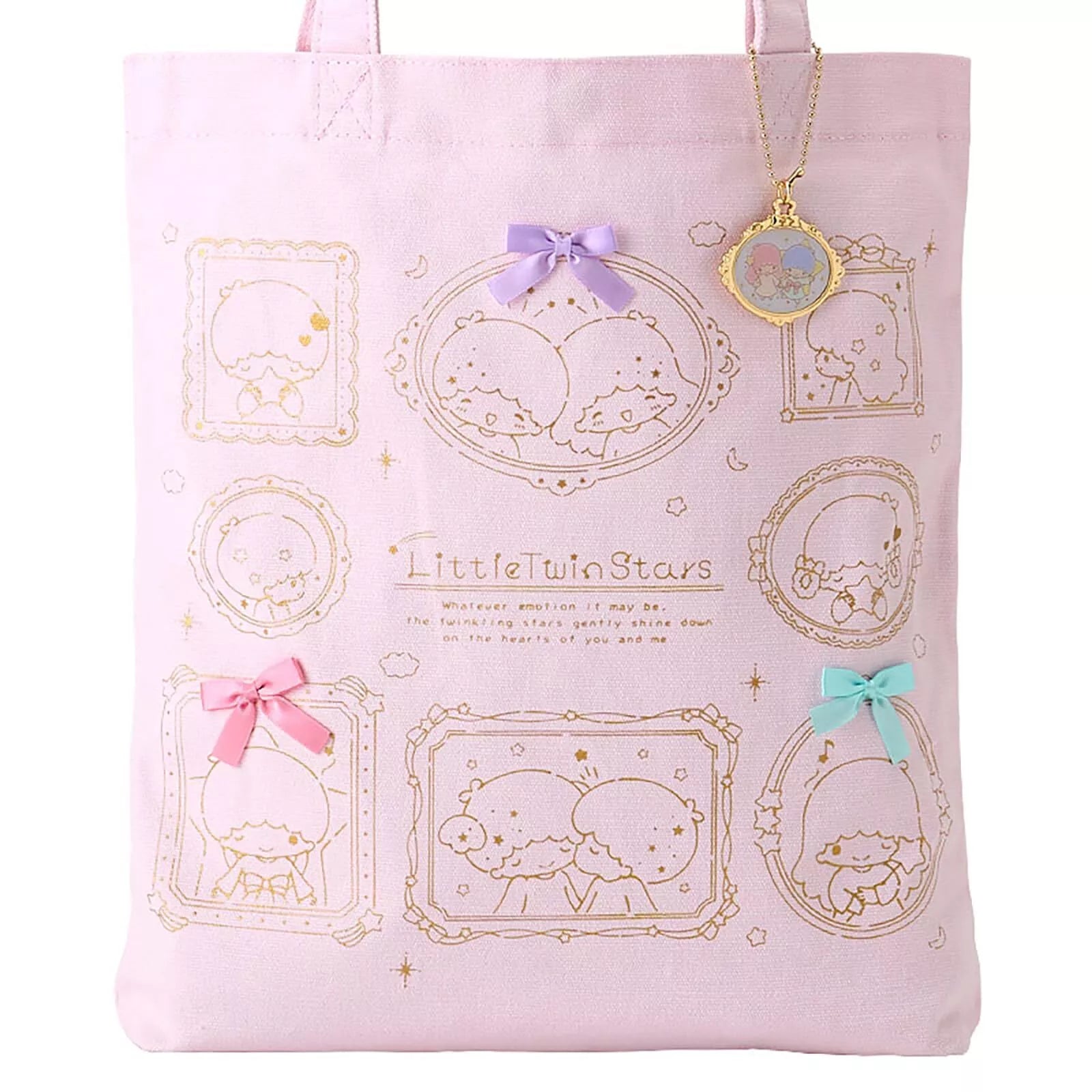 This amazing tote bag features our favorite Sanrio duo in a sweet theme; the inseparable two are shown in various expressions inside lovely ornate frames, and printed in a gold ink. The Forever Memories Little Twin Stars Tote comes with a coordinating gold charm that you can remove, and is adorned with three perfectly sweet and perfectly placed bows for a pop of color and charm.

This tote gives an effortless style, a mix of nostalgia with an air of casual class. A special addition to the kawaii closet.