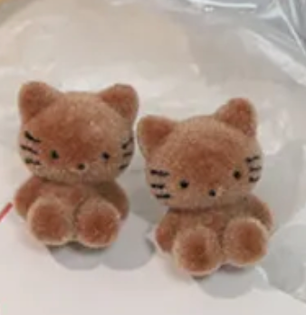 If you like a subtle but unique and playful look, these Fuzzy Kitty Kawaii Ear Studs bring just that. A cat lover who enjoys a bit of funky, adorable style will appreciate these cuddly earrings. Cat ladies that also happen to be fans of Japanese or Korean styles, these make a go-to everyday pair for you.