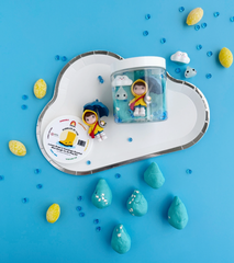 Spring into sensory play fun with this a-dough-rable sensory dough play kit! Our sensory play kits are designed to inspire imagination and promote open ended sensory play. KidDough is the best way to play dough!