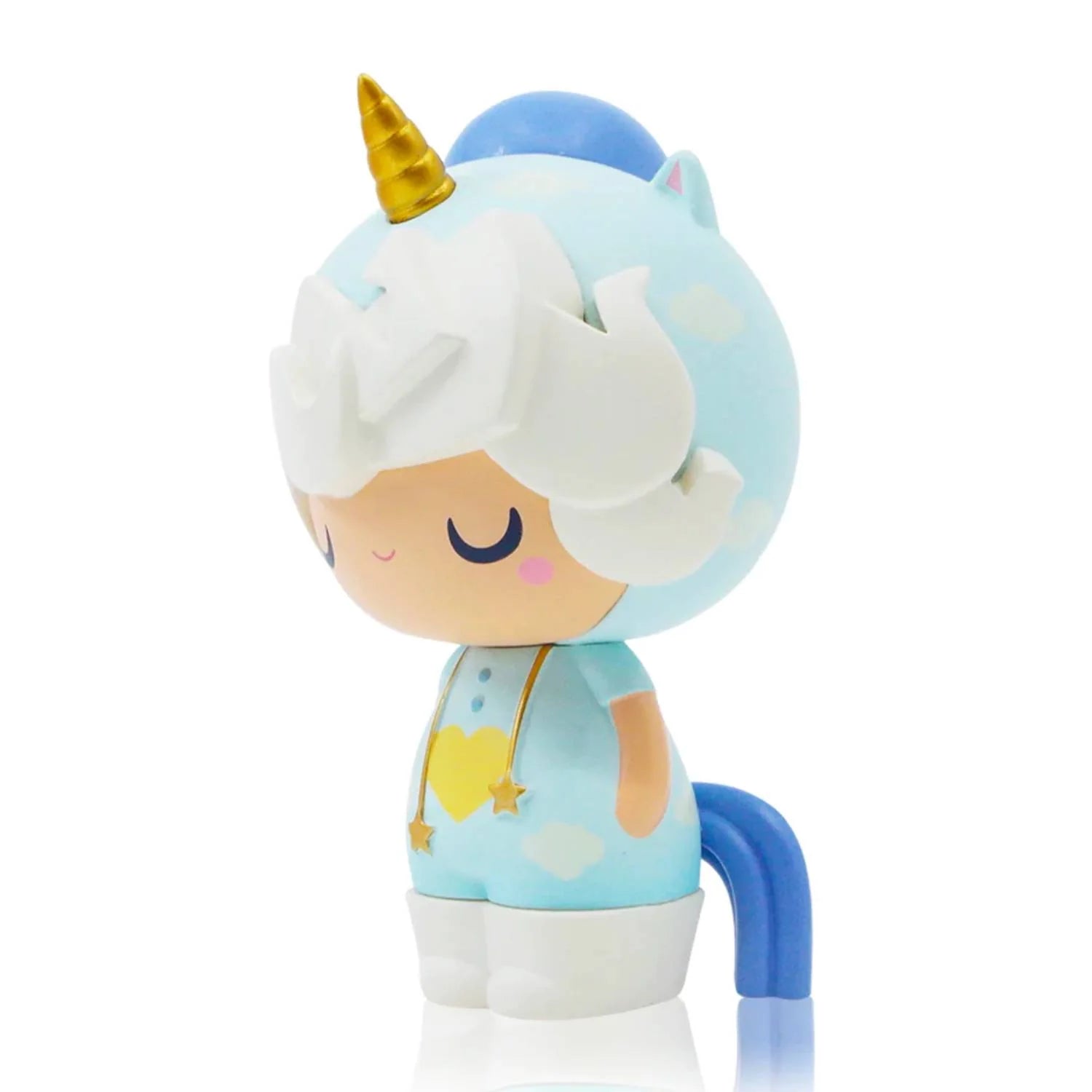 Little Starlight Girl is all set to dazzle her fans in the latest celestial-themed outfit of the season. With her radiant golden details, she shines like a star in the sky. The Momiji Little Starlight Girl Unicorn Vinyl Figurine Doll is a must-have for anyone who believes in making their dreams come true!