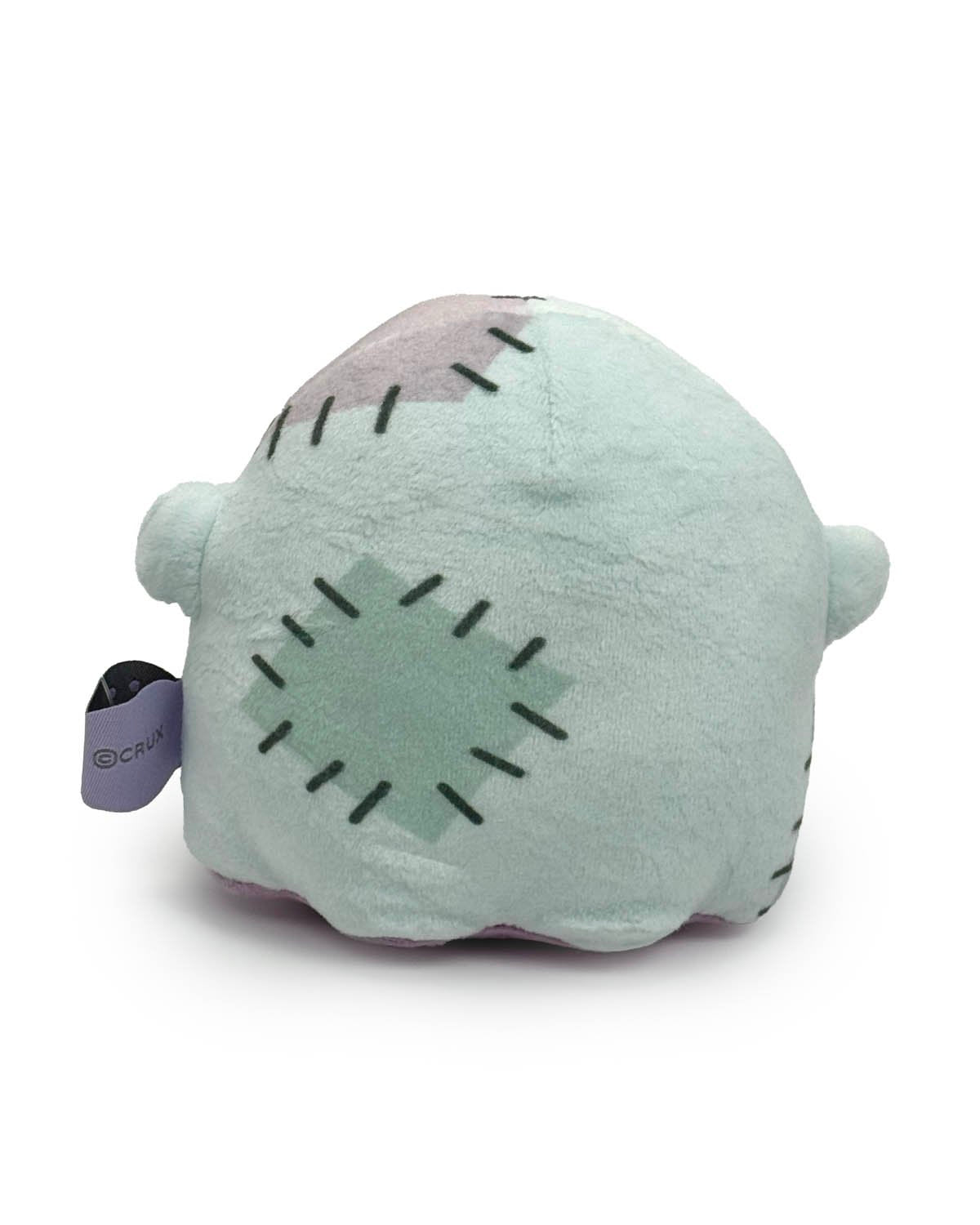 Soft and fluffy, little ghost- Obakane Funky Patchwork Ghost Plushie, your new spooky friend dons a purple and blue patchwork sheet. Surprisingly versatile: next to a farm house, it’s very country chic. Next to Coraline, it’s very Tim Burton.