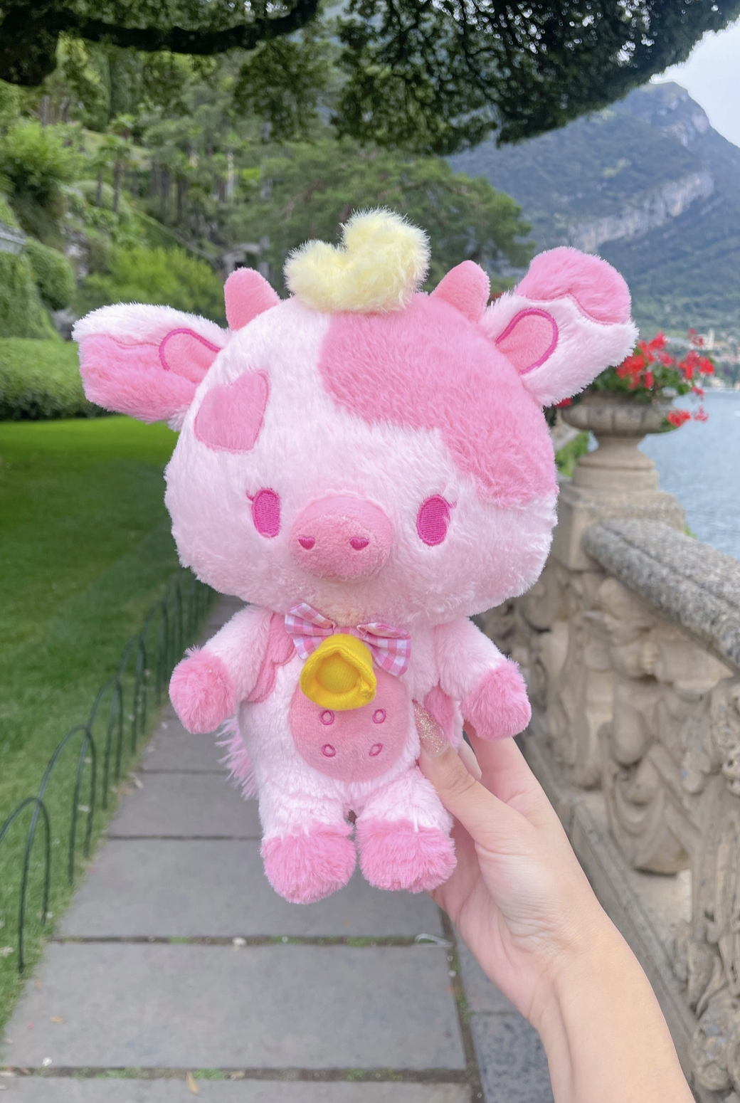 The Pink Hearts Jolene the Cow Plushie is ready to mooo-ve into your heart and become your new best friend. Perfect for cuddle sessions and long conversations, this delightful plush won't steer you wrong!