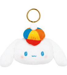 The classic Sanrio characters you know, just with added retro flair! This Retro Pop Cinnamoroll Pouch Keychain can be clipped on your keys or bag for an extra cute touch.  The cheerful color palette of his newsboy-style hat furthers the sweetness of Cinnamoroll's adorable expression! This keychain even comes with a small pouch for storing little items, adding cuteness to your purse and providing extra storage.