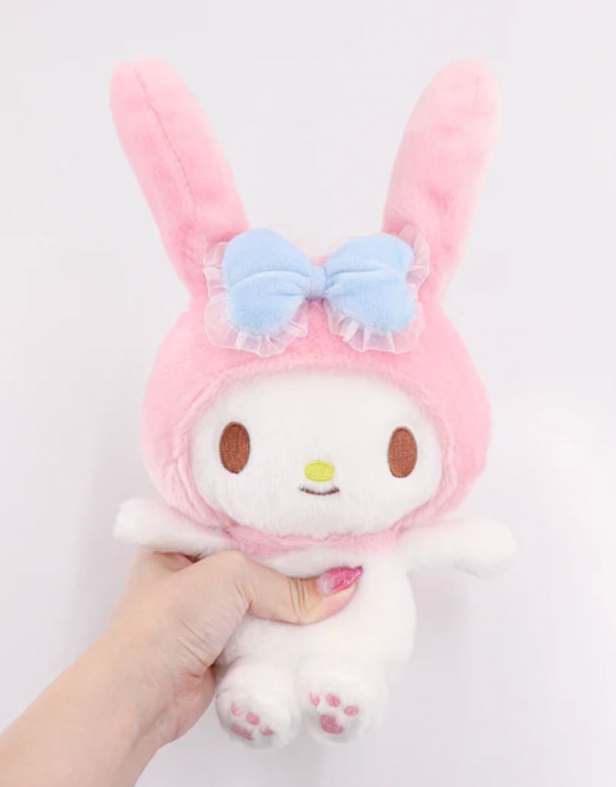 My Melody’s fuzzy pink ears and adorable blue bow are not all that’s cute with this lovable softie. Press her belly and the ears raise up! Release her belly and her ears flop down. Sanrio’s My Melody Movable Ears Plushie has a tiny body with high quality embroidery on face and feet for years of enjoyment to come!