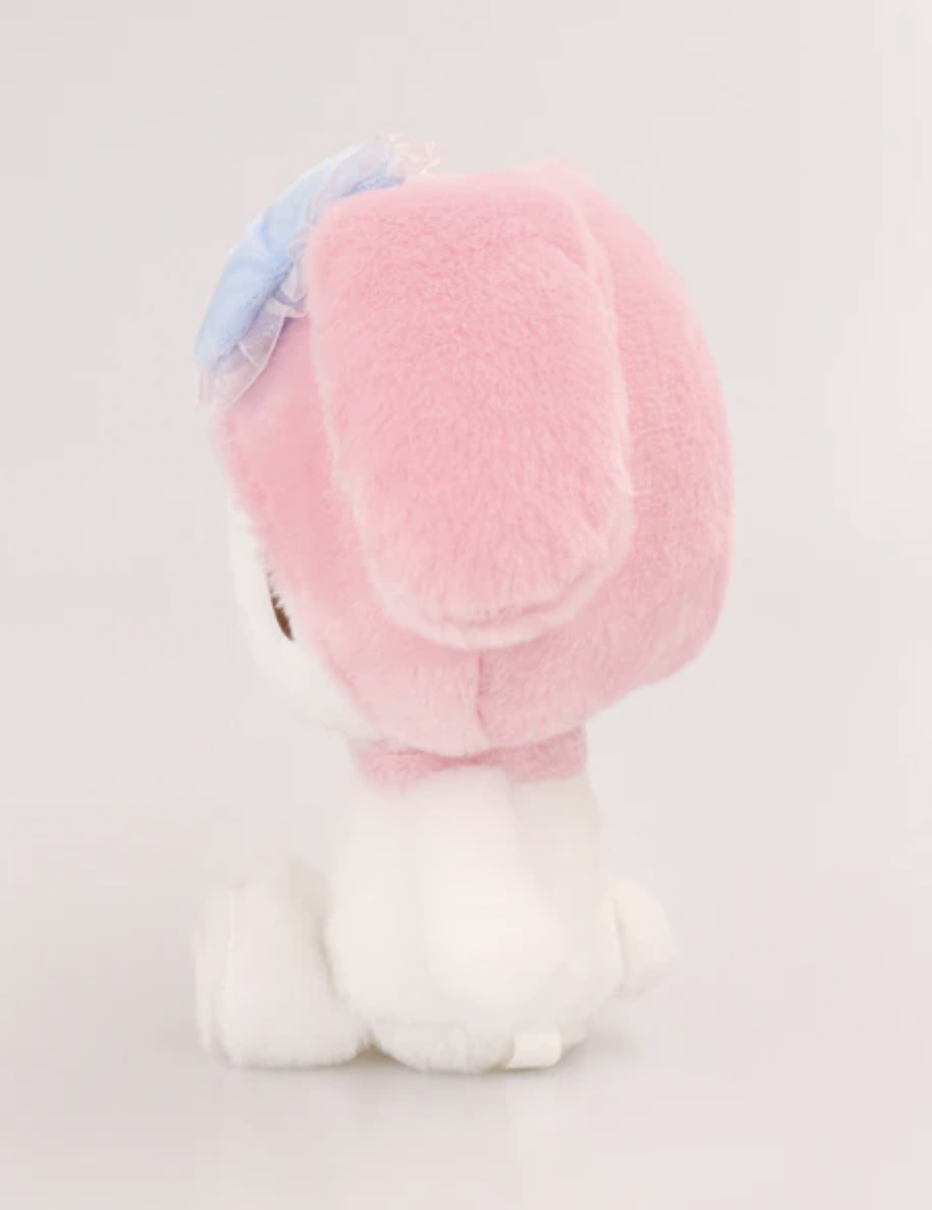 My Melody’s fuzzy pink ears and adorable blue bow are not all that’s cute with this lovable softie. Press her belly and the ears raise up! Release her belly and her ears flop down. Sanrio’s My Melody Movable Ears Plushie has a tiny body with high quality embroidery on face and feet for years of enjoyment to come!