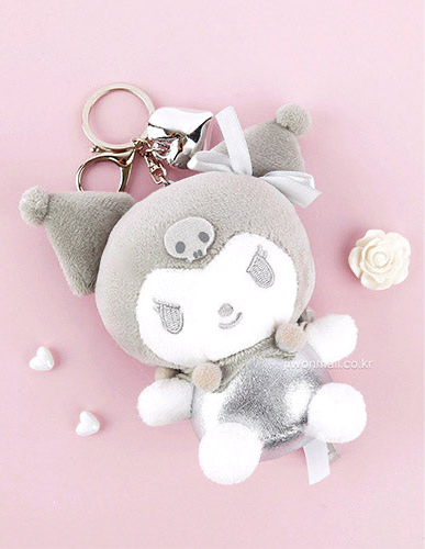 The Silver Glam Kuromi&nbsp;Plush Keychain is a fashion-forward and enchanting accessory that brings a welcomed sparkle to your everyday life. This plush keychain features the beloved Kuromi character, in a two-toned stylish look, made with shimmering silver fabric that adds a glamorous flair.

Made from soft, high-quality materials, it offers a delightful tactile experience while being durable enough for daily use. Its compact size makes it perfect for attaching to keys, bags, or backpacks.