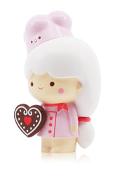 If you’re seeking a lovely baking companion, the Momiji Sweetheart Message Vinyl Figurine Doll will make life lovelier! Her adorable smile and pretty pink outfit qualify her as the perfect gift for all baking enthusiasts!  She is a limited edition figurine doll, with only 1,222 in existence worldwide. Available in two versions, you can choose the big sister at 5 inches or the baby sister at 3 inches. Buy them separately or collect them together for the perfect set!