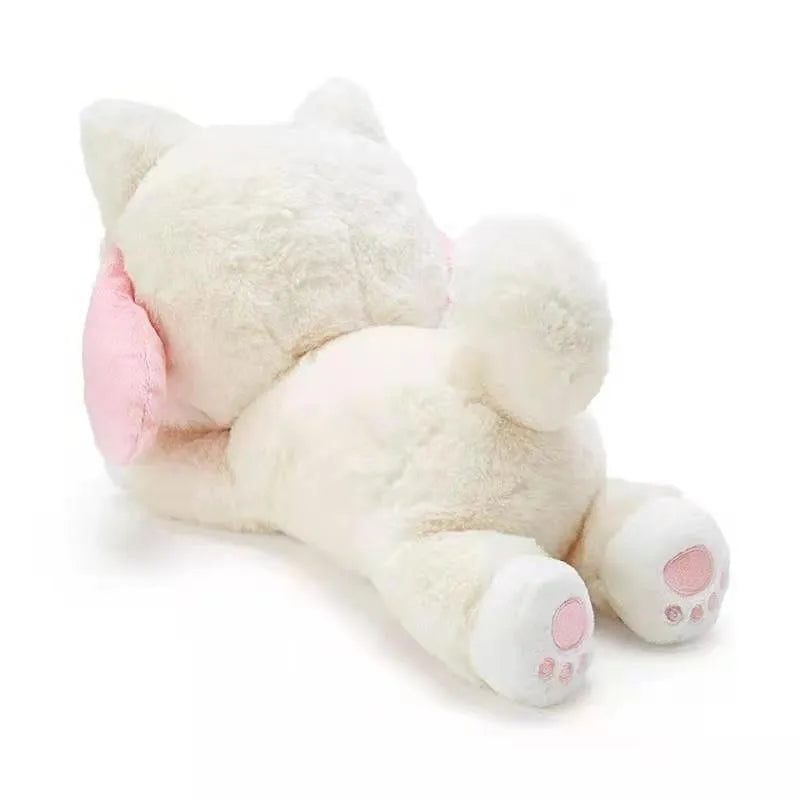 This plushie reimagines My Melody as an endearing white husky with floppy ears and a bushy tail. Designed with a flat, elongated body that makes it ideal for laying down and relaxing.